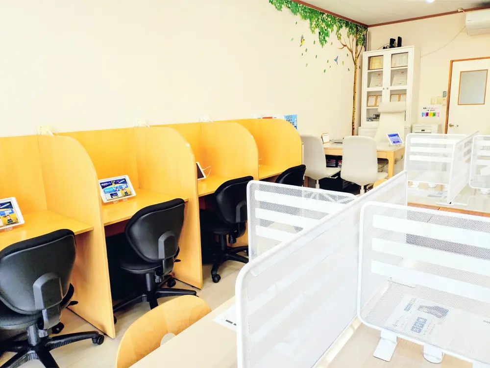 長崎県大村市の松陰塾 西大村校｜完全個別なのに通い放題の学習塾